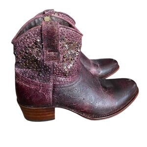 Frye Deborah Stud Purple Vintage/Antique Leather Pull-On Cowboy Ankle Boots 9